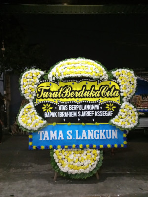 Papan Bunga Duka di Kikim Selatan